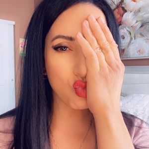 Meet your Posher, Lannette